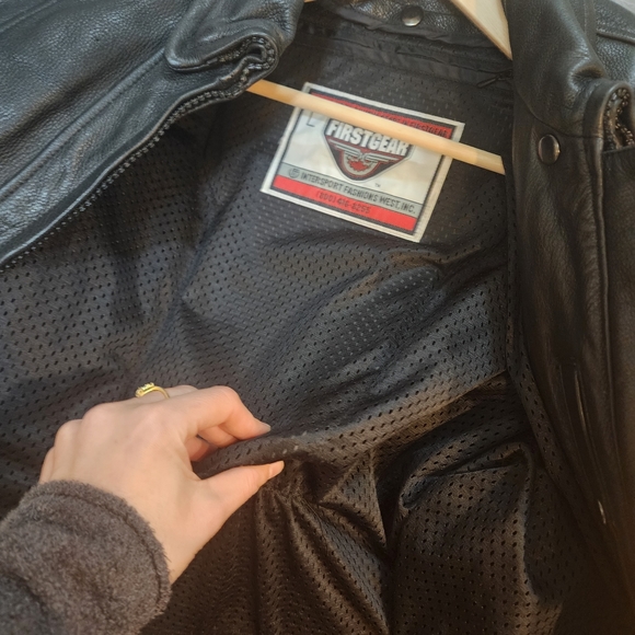 First Gear Womens Heavy Duty Vented Padded Leather Motorcycle Jacket - Picture 3 of 13